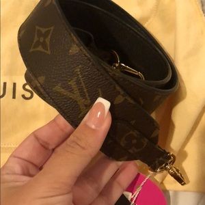 Louis Vuitton Monogram/black Bandouliere